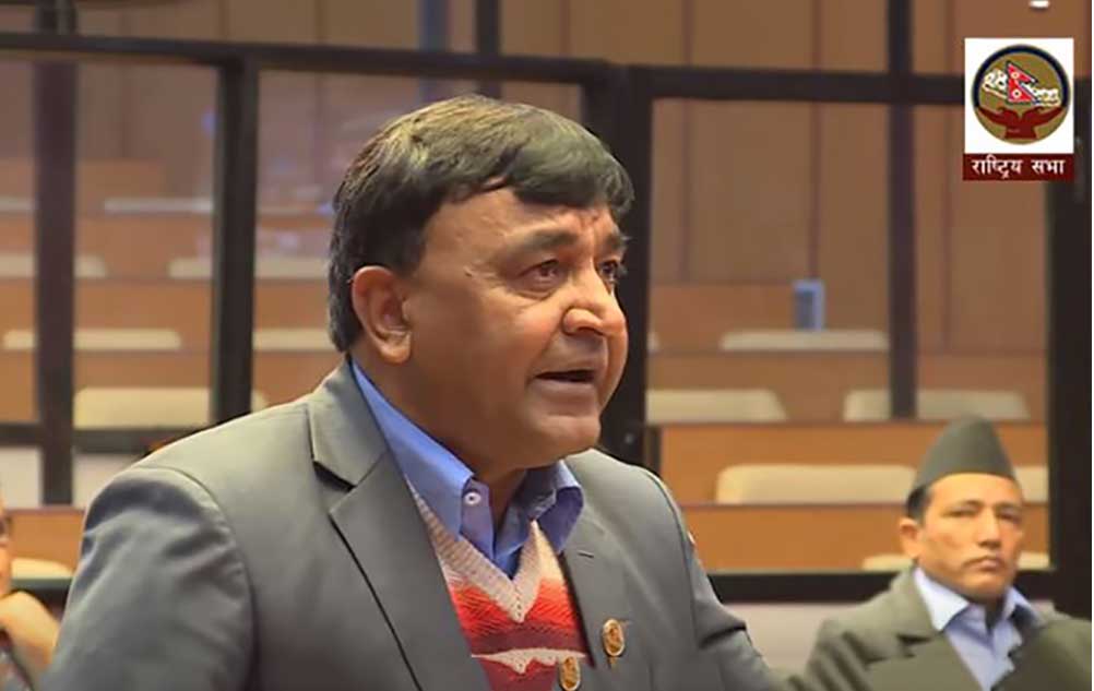 विपक्षी गठबन्धन राजतन्त्र फर्काउने दुष्कर्म गर्दैछन् : मुख्य सचेतक भट्टराई