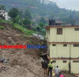 डोजरे बिकासको परिणाम सदरमुकाम मार्तडीकाे बस्ति जोखिममा