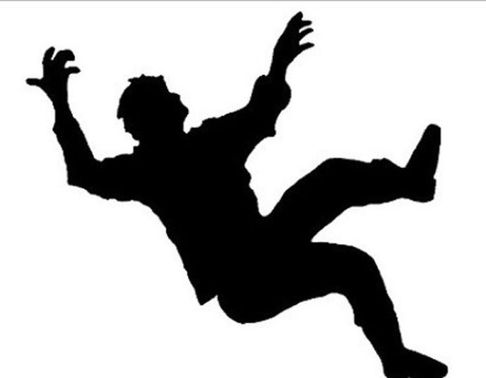 बाजुराकाे त्रिबेणीका एक जनाको भिरबाट लडेर  मृत्यु