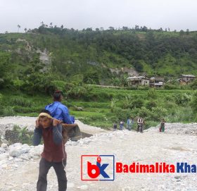 जिवनमरणको दोसाधमा रहेकी क्रान्ति रोकायालाई उपचारका लागि काठमाडौ लगियो