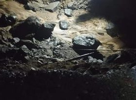 अबिरल बर्षाका कारण बाम्का बजारमा क्षेति २ पसल बगायो दर्जन बढी जोखिममा