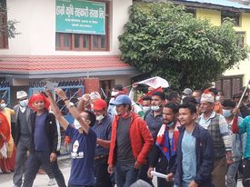 अदालतको फैसला बिरुद्द बझाङमा नाराजुलुस