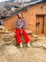 पैसाले चल्ने सहर भन्दा,बिश्वासले चल्ने गाउँ नै प्यारो लाग्छ (युटुवर सोनिका रोकाया)