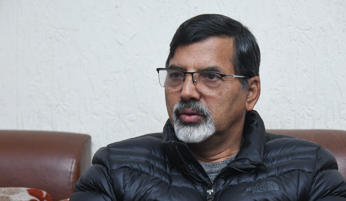 माओवादीबाट जनार्दन अर्थमन्त्री, ऊर्जामा पम्फा