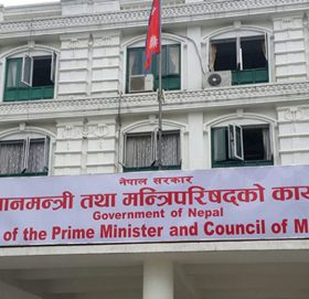 मन्त्री छैनन्, सचिवले कामै पाएनन्