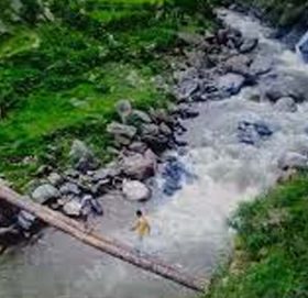 गोरखामा काठे पुलबाट खसेर एकजना बेपत्ता