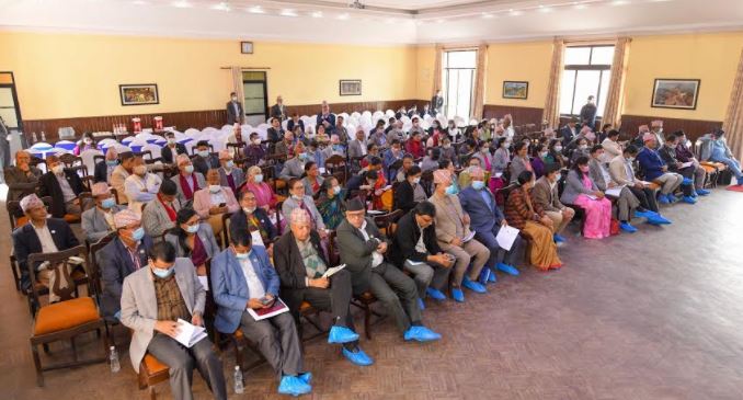 अदालतको फैसला भण्डाफोर गर्ने एमालेको निर्णय