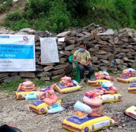 किर्डाक नेपाल द्धारा खाद्यान्न तथा स्वास्थ्य सामाग्री वितरण