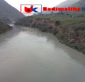 कर्णालिकाे केही भाग थुनियो (फोटो फिचर)