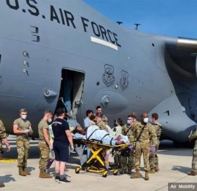 उद्धार उडानको क्रममा अफगान महिलाले जन्माइन् बच्चा