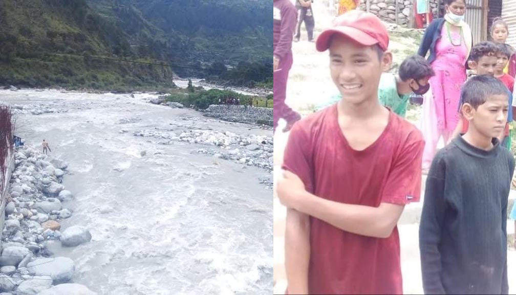 बाउली खोलामा बगिरहेको बालकलाई मगरले गरे उद्धार