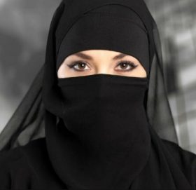 मुस्लिम युवती र हिन्दु युवाको अधुरो प्रेम कथा