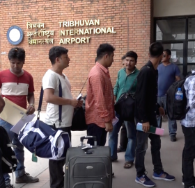 ५५ प्रतिशतले घटे वैदेशिक रोजगारीमा जाने कामदार