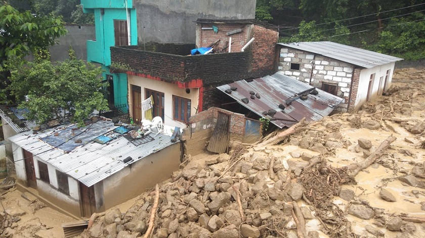 पहिरोले बुटवलमा ७ घर पुरियो, १५ घरमा सामान्य क्षति