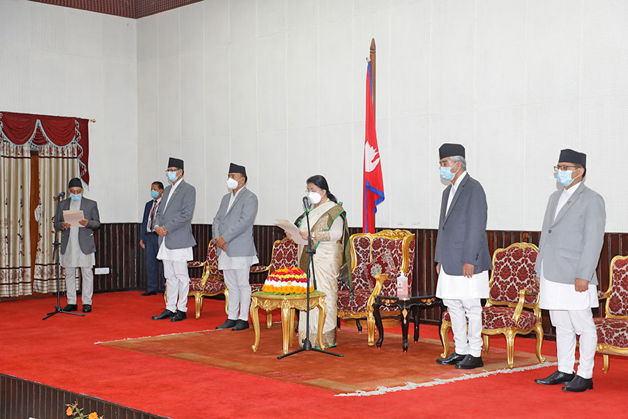 प्रदेश-२ का नवनियुक्त प्रदेश प्रमुख हरिशंकर मिश्रले लिए शपथ