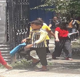 कोरोना कहरमा बिधालय बन्द भएपनि सदरमुकाम चैन्पुरमा ट्युसन कलास जान रोकिएन