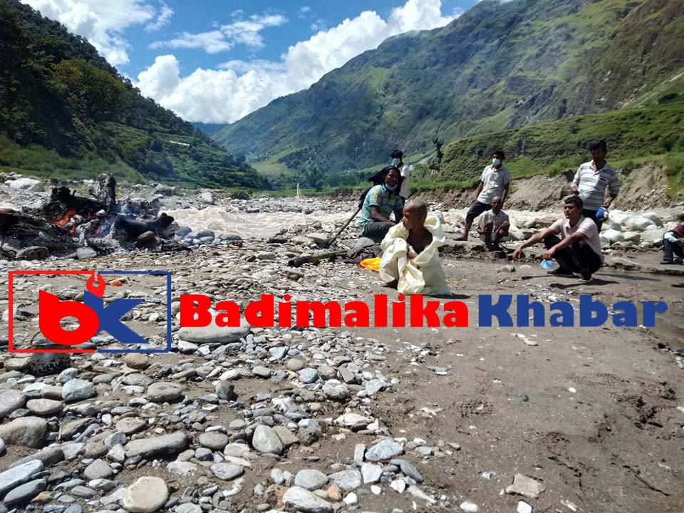 ७ बर्षिय नौराजको पिडा बुवाको क्रियामा एक दाना चामल किन्ने पैसा समेत पाएन