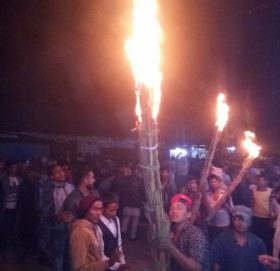 सुदूरपश्चिममा ‘बुढी पोल्ने’ पर्व मनाइँदै