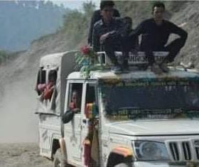 बझाङ्गमा ट्राफिक पुलिसको लाप्रबाहि:६ किलोमिटरको भाडा दुई सय