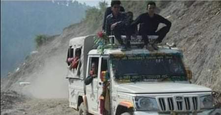 बझाङ्गमा ट्राफिक पुलिसको लाप्रबाहि:६ किलोमिटरको भाडा दुई सय