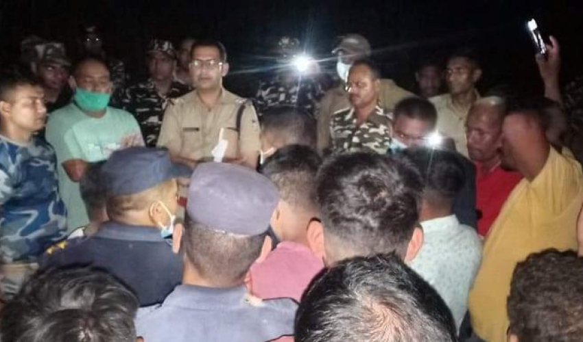 भारतीय तस्कर समूहबाट सशस्त्र प्रहरीमाथि आक्रमण, ३ जना घाइते