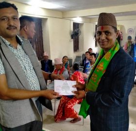 नेपाली कांग्रेस बुढीनन्दा नगरपालिकाको सभापतिमा खड्का निर्बिराेध