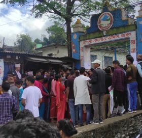 नेपाली काँग्रेस बाजुरा प्रदेश ख काे मतदान सुरू