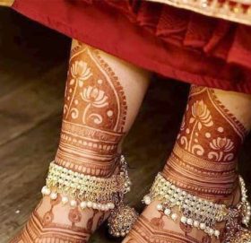 विचित्रकी महिला, जो हरेक शुक्रबार बेहुली बन्छिन्