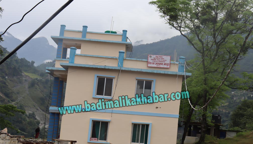 बाजुरामा सुत्केरी भत्ता उदारो, आफ्नो तलबबाट दिन्छन् स्वास्थ्यकर्मी