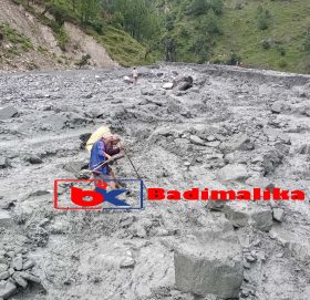 खारगाडखोलामा झोलुङ्गे पुल नहुँदा आवजाजतमा समस्या