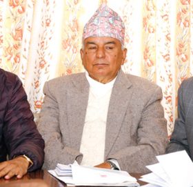 महाधिवेशनमा कांग्रेसः तीन गुट, गुटभित्रै फुट