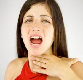 यसरी गर्न सकिन्छ गला बसेको घरेलु उपचार