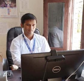 कम्प्यूटर अप्रेटर रावल बर्ष उकृष्ट कर्मचारीमा चयन