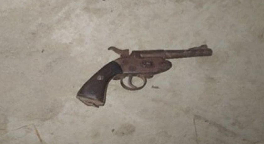 मोटरसाइकलसहित पेस्तोल बरामद