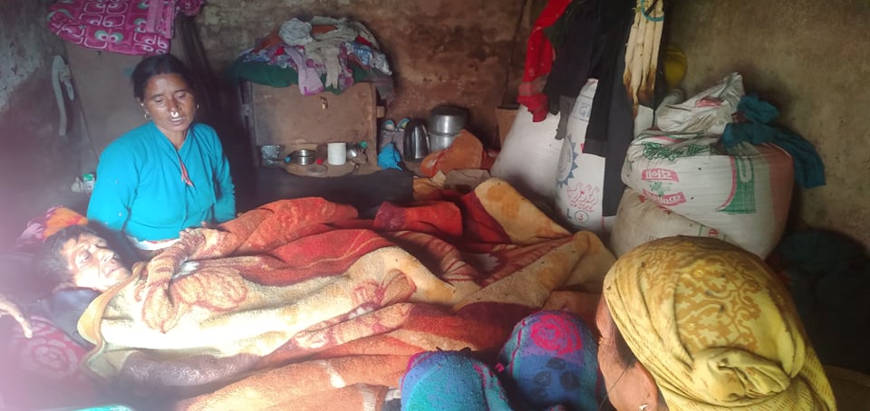 गम्भिर घाईते कोल्टिका खड्कलाइ पैसा नहुदा आफन्तले अस्पताल बाट घर लगे