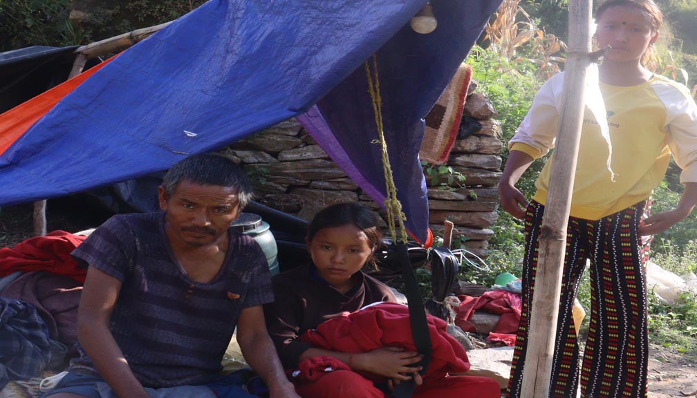 जिवनमरणको दोसाधमा पेमा, ७ महिना देखी पाल मुनी बास ( भिडीयाे सहित)