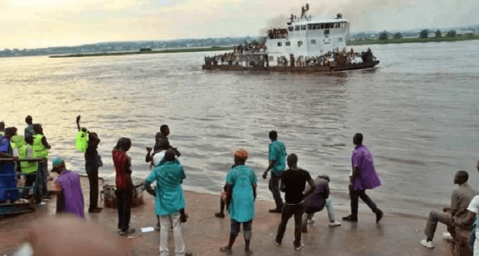 कङ्गोमा डुङ्गा दुर्घटनामा १०० भन्दा बढीको मृत्यु