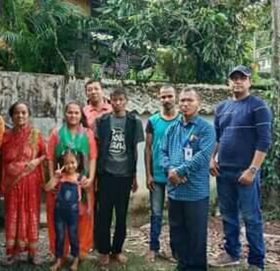 मुल प्रबाह अखिल भारत नेपाली एकता समाज काेचिनले समस्यामा परेका २ परिवारलाइ चाैवन्न लाख सहयाेग  