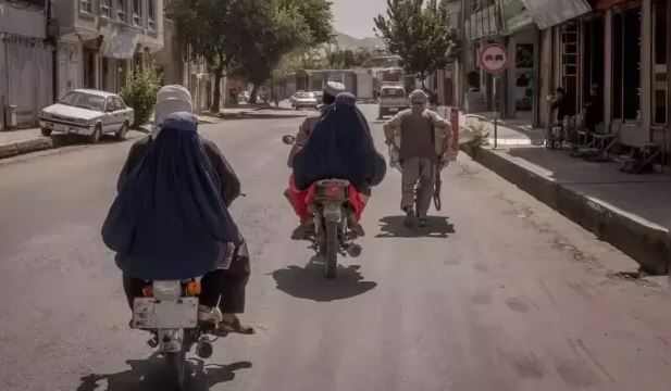महिलालाई प्रतिवन्ध लगाएपछि काबुलका क्यापस सुनसान