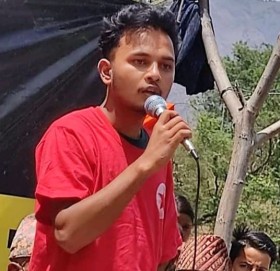 एम सि सी पास भए देशमा आगो बल्छ:बिप्लबका बिद्यार्थी नेता कमल थापा