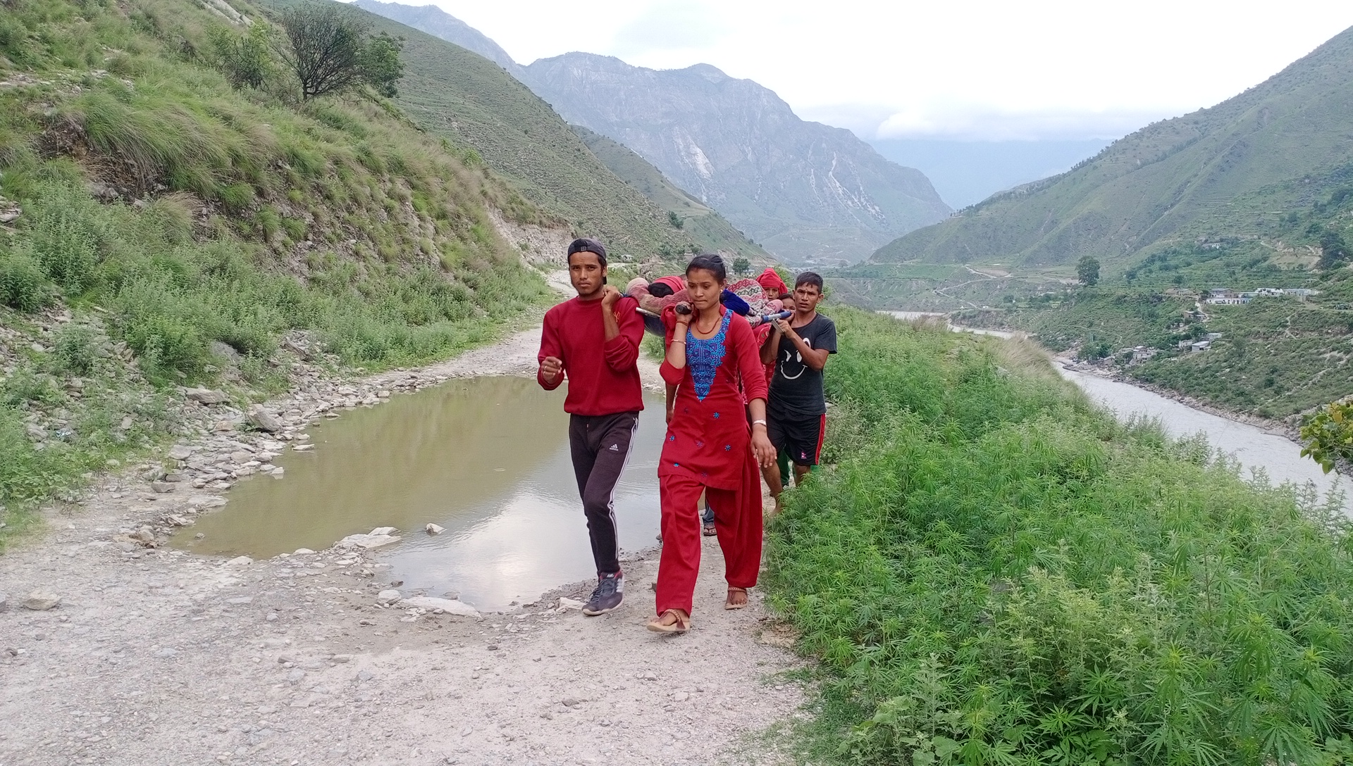 कर्णाली र शुदुरपश्चिमका पहाडि जिल्लामा चरम औषधि अभाब