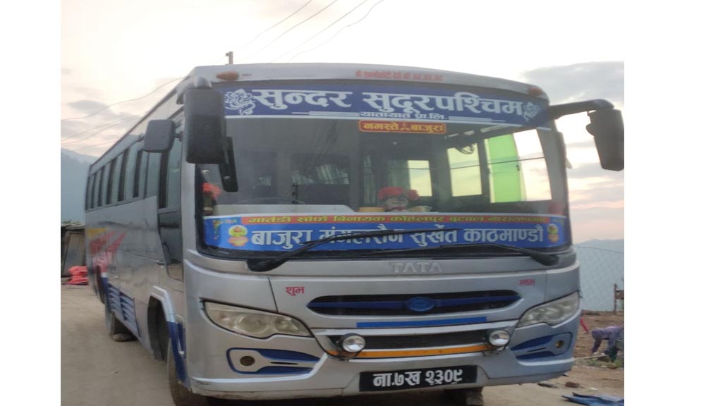 बाजुरामा मदिरा सेवन गरि गाडी चलाउने १ चालक पक्राउ