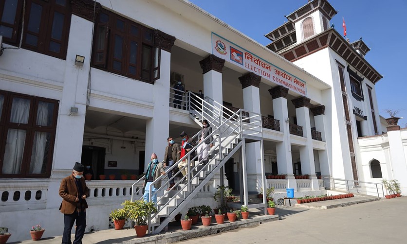 बाजुराको बुढीगंगा नगरपालिकामा पुन: मतदान हुने, सीडीओ र प्रहरी प्रमुख ३ दिनभित्र हटाउन निर्देशन