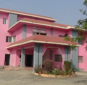 राजनीतिमा होमिएका सुदूरपश्चिमका शिक्षक र कर्मचारीलाई कारबाही हुन्छ ? यस्तो भन्छ निर्वाचन आयोग