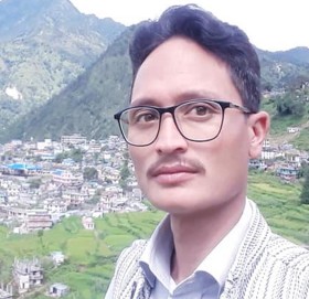 प्रेस सेन्टर बाजुराको अध्यक्षमा सुरेन्द्र शाही  हुने गरी ९ सदस्यीय समिति गठन