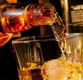 टर्कीमा मदिरा सेवनबाट १० जनाको मृत्यु