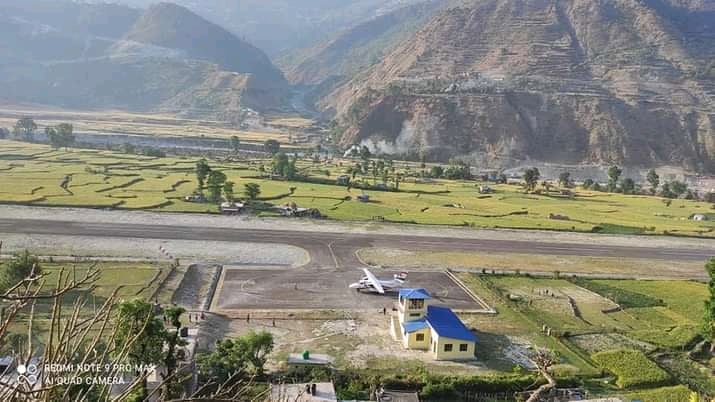 बझाङ बिमानस्थलमा फेरी १२ लाख छुट्टाइयो:अहिले सम्म राम्रो धेरबार नबनेको स्थानियको गुनासो