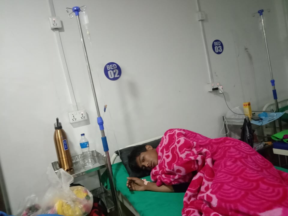 आर्थिक अभाबमा अलपत्र बाजुराका मिनको अप्रेसन र उपचार