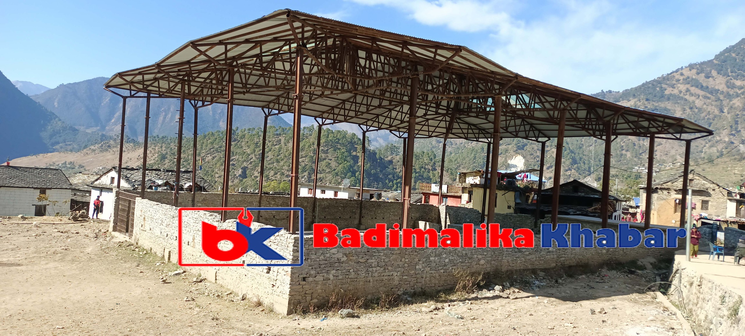 मार्तडीमा रहेको बहुउद्धेश्यीय कभर्डहल निर्माण सम्पन्न नहुदै अलपत्र