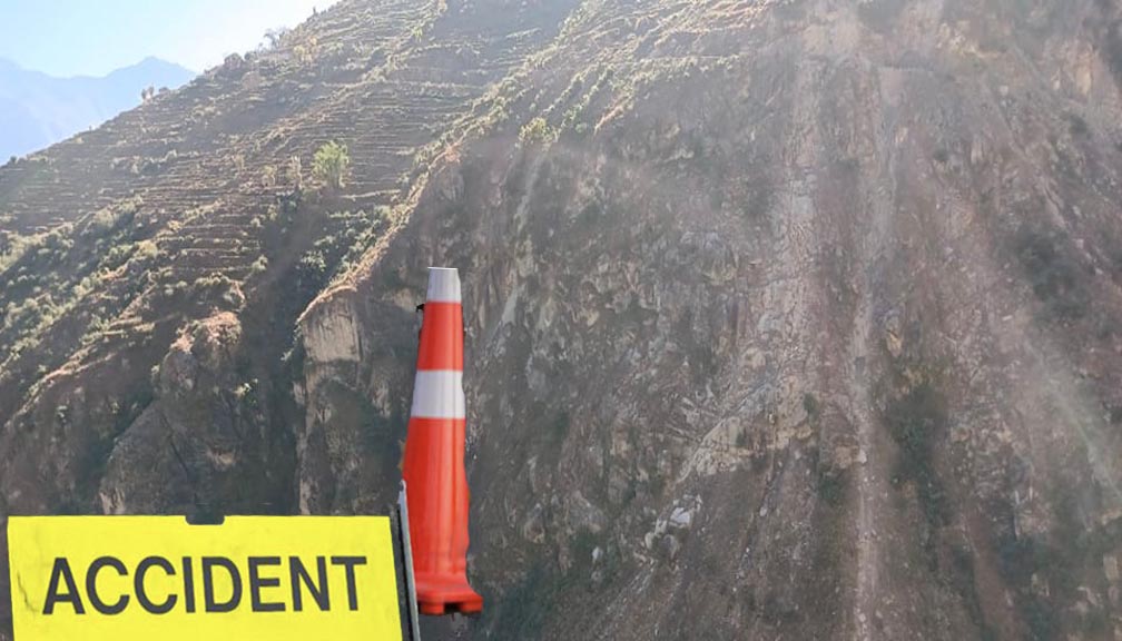 बाजुरा दुर्घटना अपडेड ः कणार्ली नदिमा ट्रक खस्दा दुई जनाको मृत्यु हुनेको सनाखत